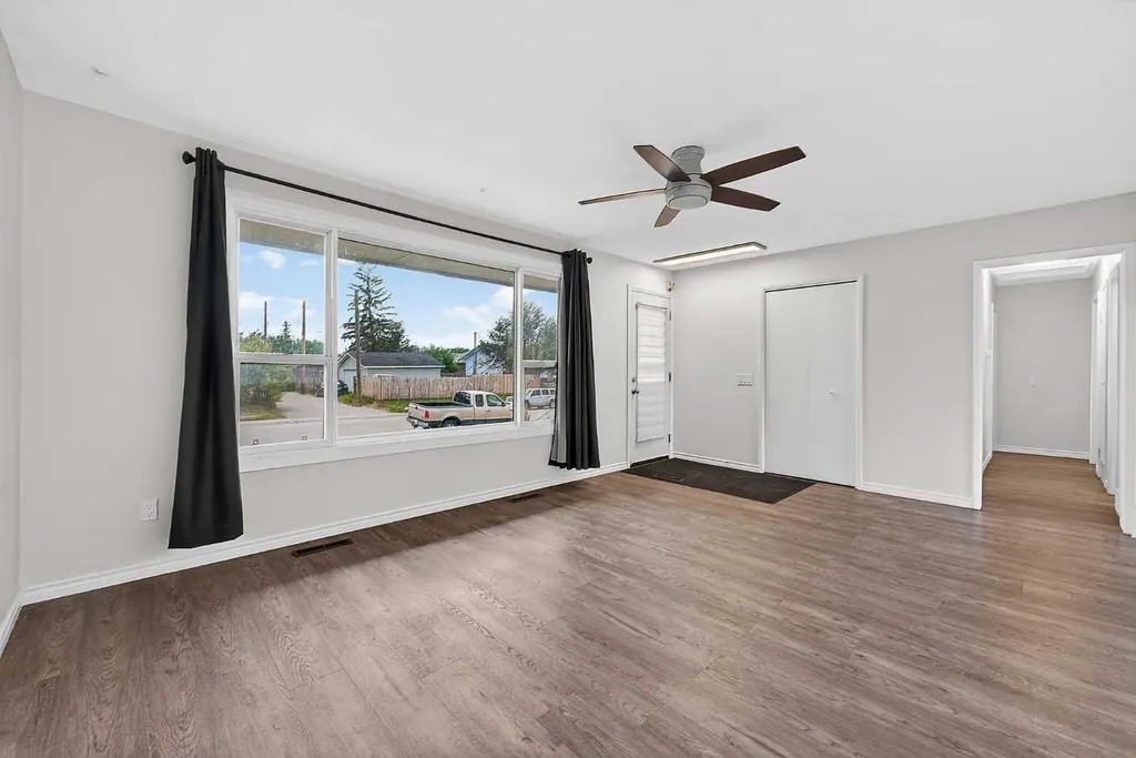 1608 54 Street SE Calgary AB T2A 1W8