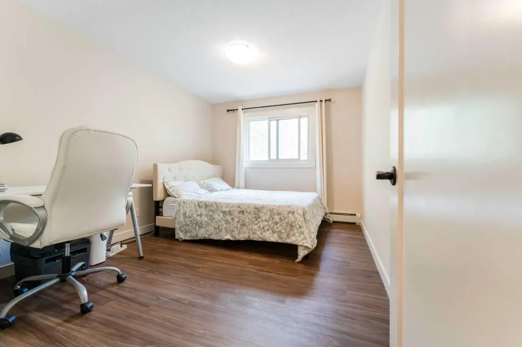 823 19 Avenue SW Calgary AB T2T 0H6