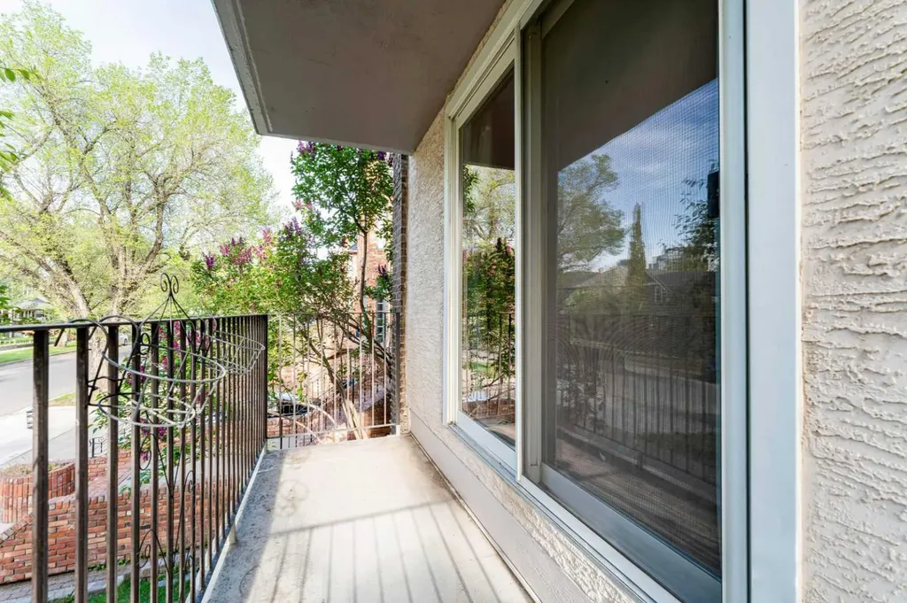 823 19 Avenue SW Calgary AB T2T 0H6