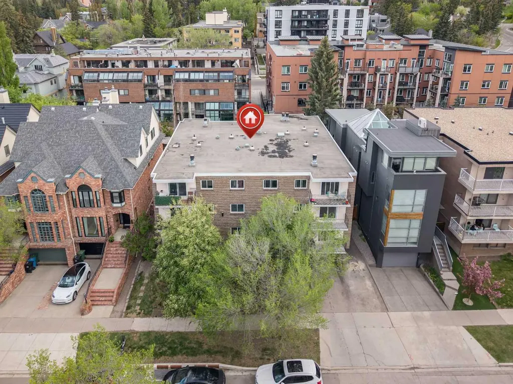 823 19 Avenue SW Calgary AB T2T 0H6