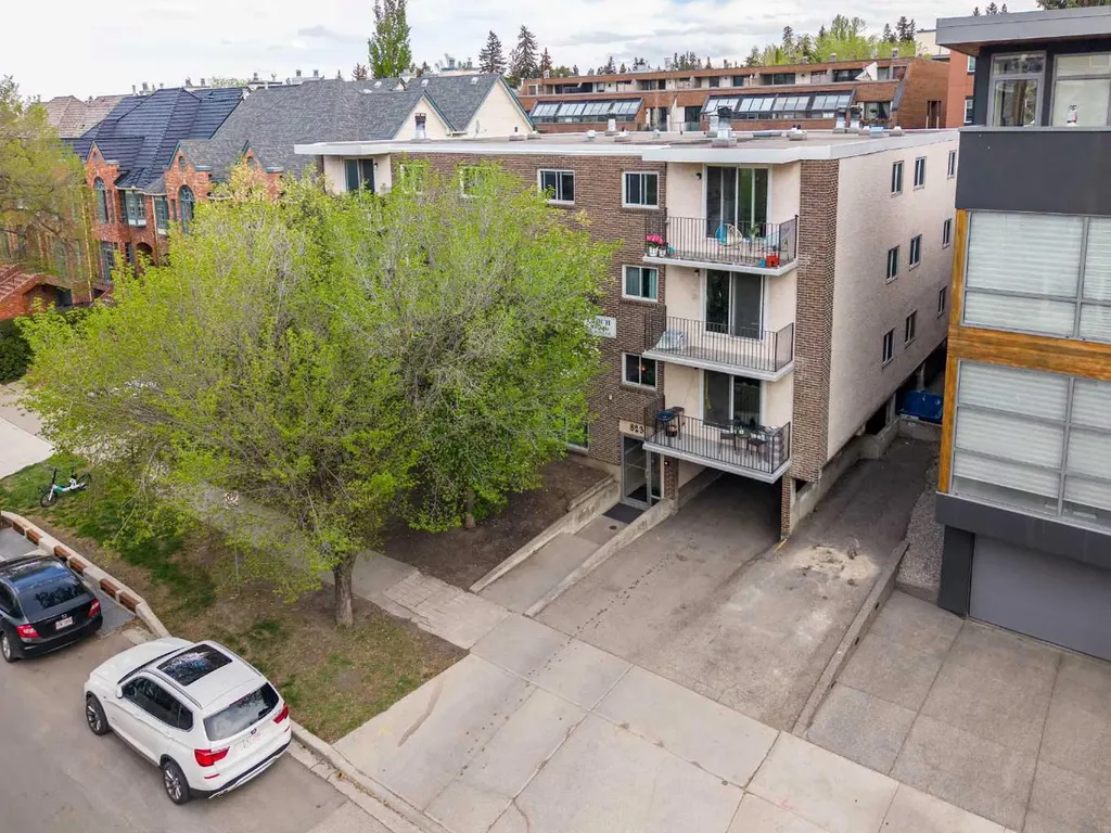 823 19 Avenue SW Calgary AB T2T 0H6