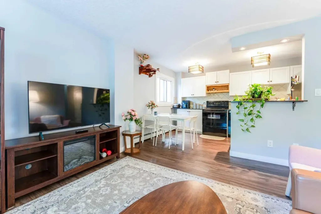 823 19 Avenue SW Calgary AB T2T 0H6