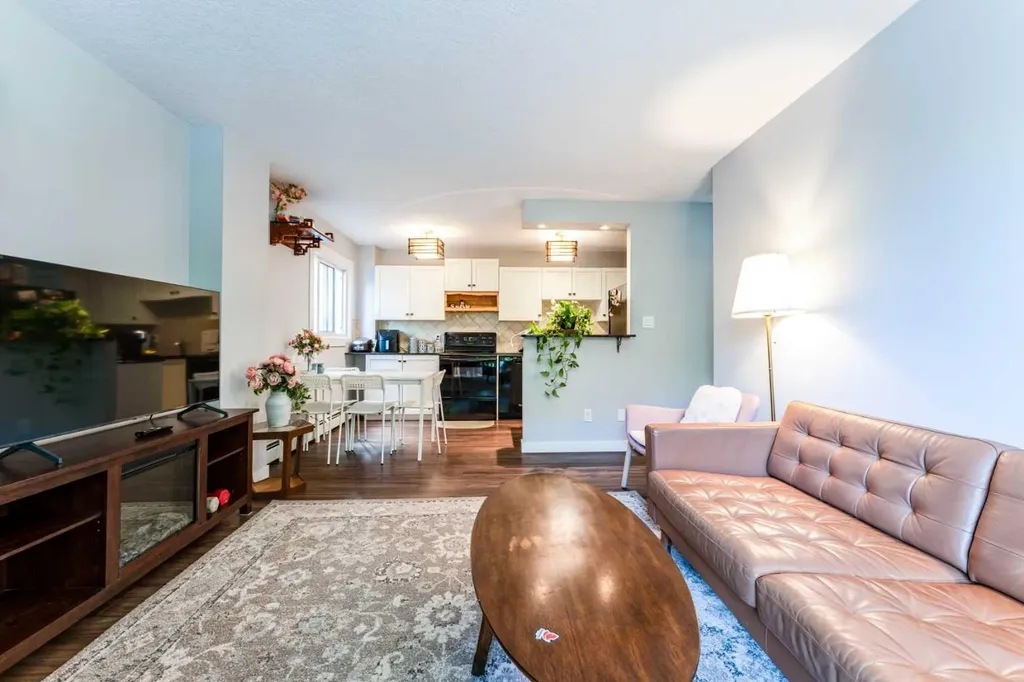 823 19 Avenue SW Calgary AB T2T 0H6