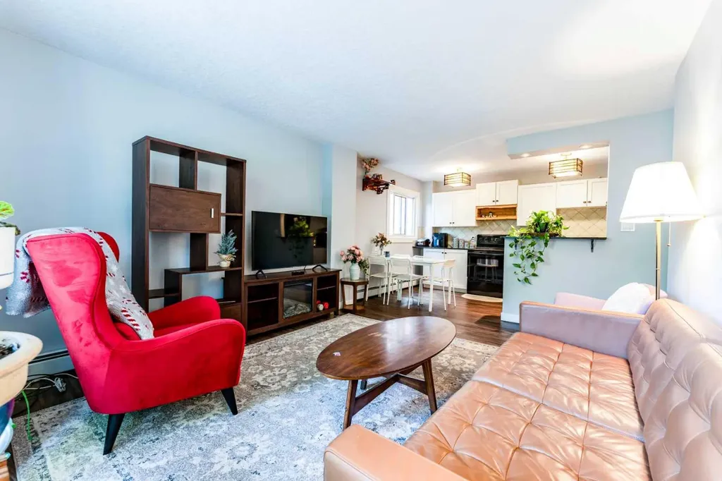 823 19 Avenue SW Calgary AB T2T 0H6