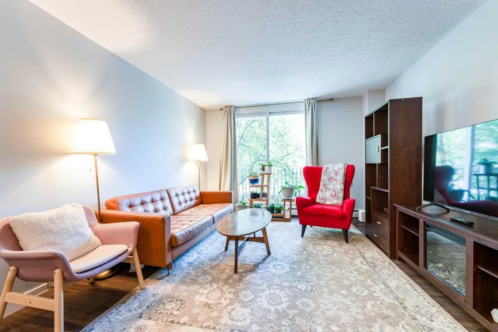 823 19 Avenue SW Calgary AB T2T 0H6