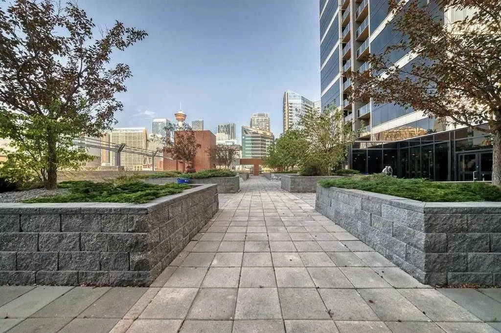 1320 1 Street SE Calgary AB T2G 0G8