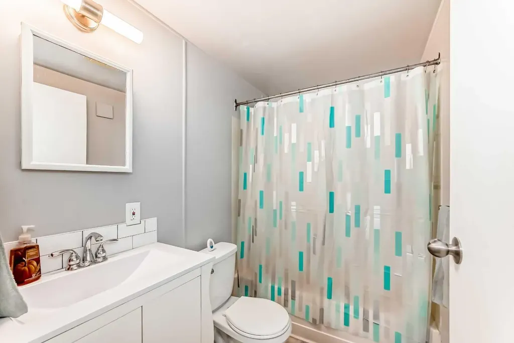 17 Burroughs Place NE Calgary AB T1Y 6K5