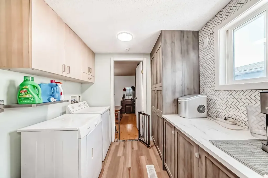 17 Burroughs Place NE Calgary AB T1Y 6K5