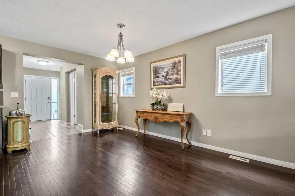 32 Cranston Gate SE Calgary AB T3M 0W8