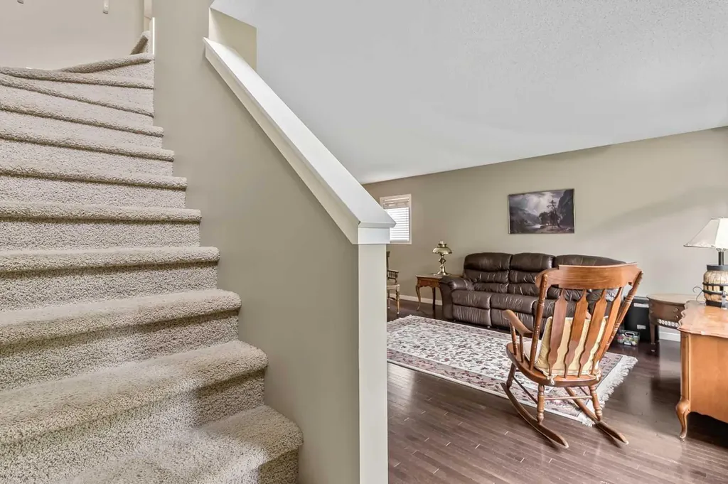 32 Cranston Gate SE Calgary AB T3M 0W8