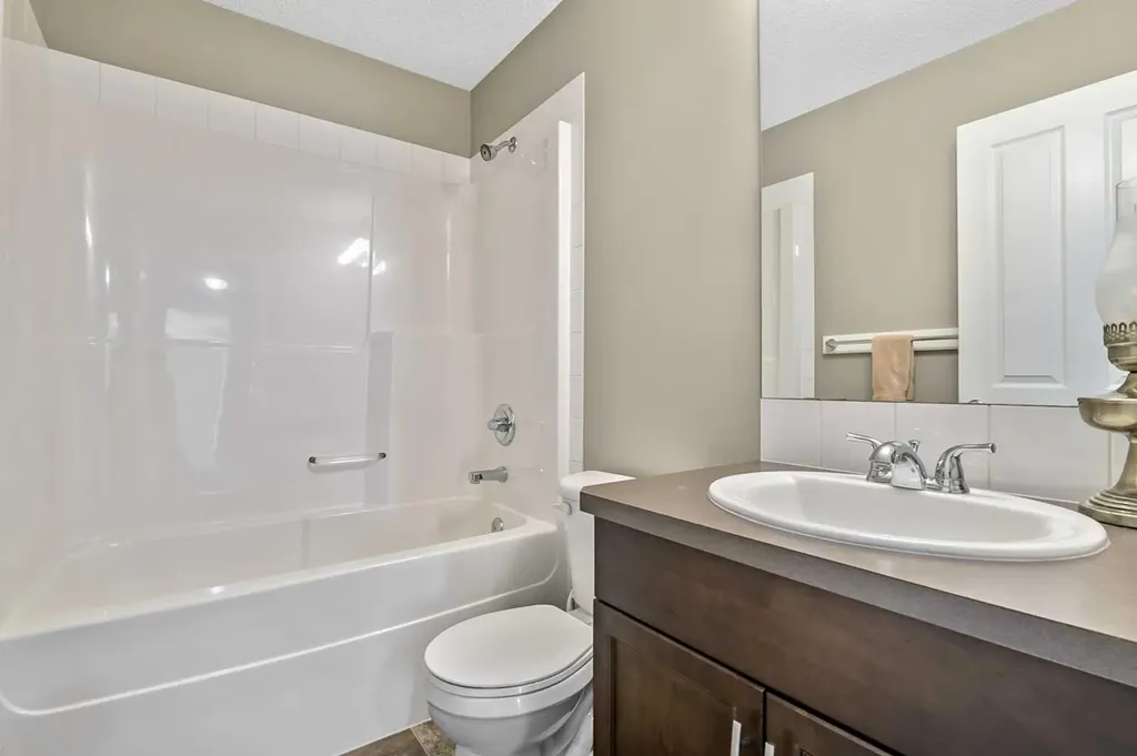 32 Cranston Gate SE Calgary AB T3M 0W8