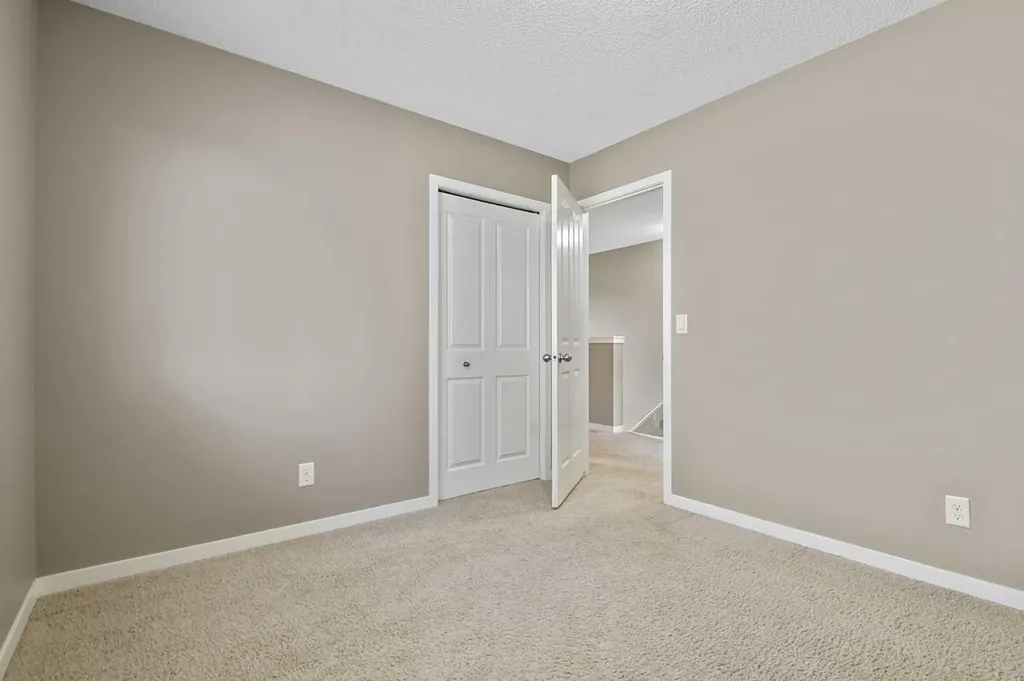 32 Cranston Gate SE Calgary AB T3M 0W8