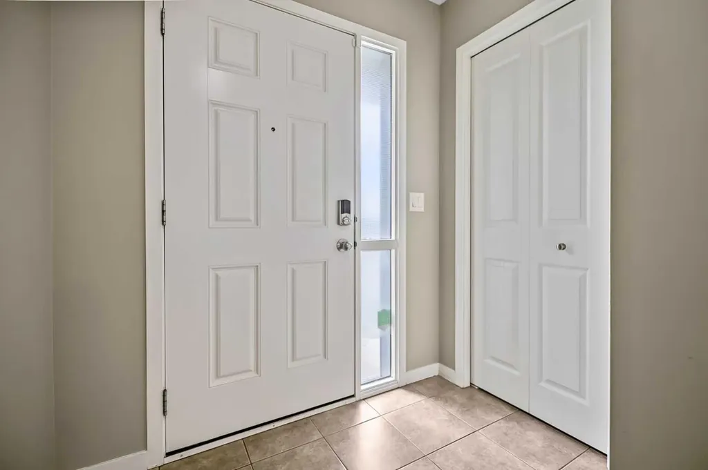 32 Cranston Gate SE Calgary AB T3M 0W8