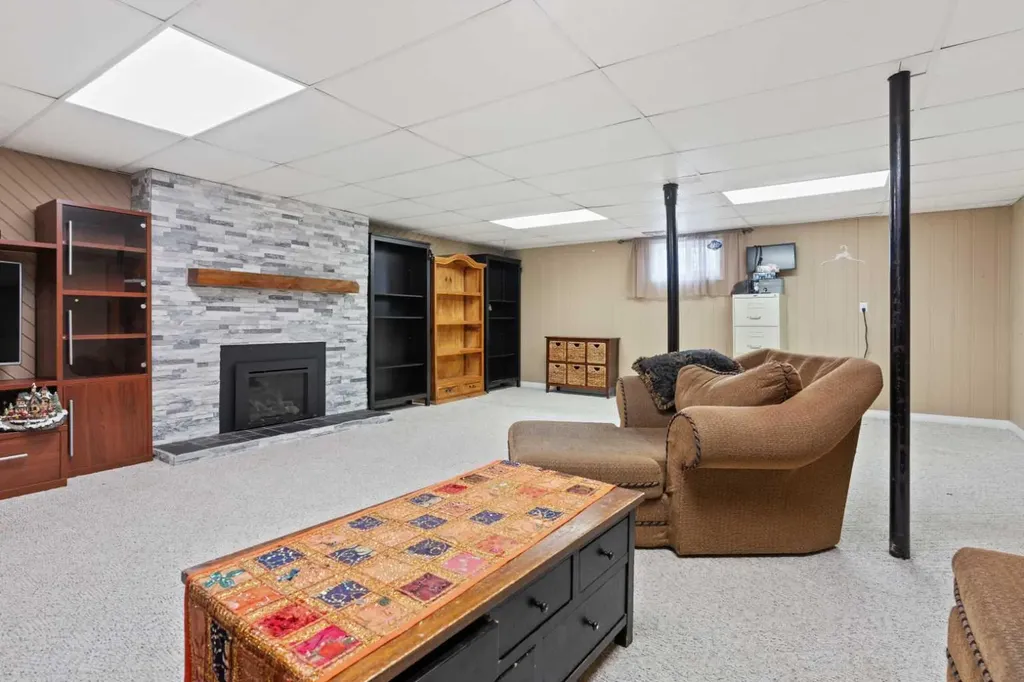 19252 462 Township Rural Camrose County AB T4V 1X8