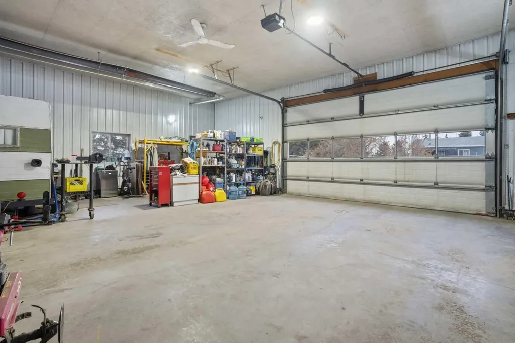 19252 462 Township Rural Camrose County AB T4V 1X8