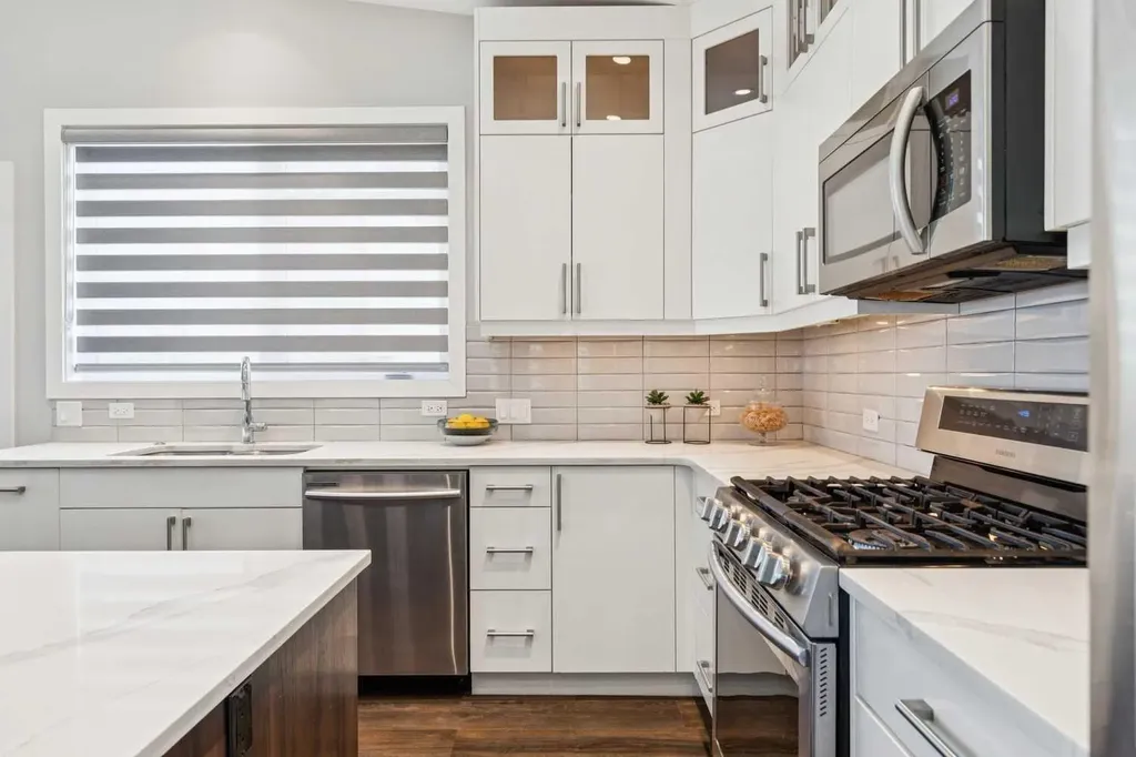 4626 Voyageur Drive NW Calgary AB T3A 0P6