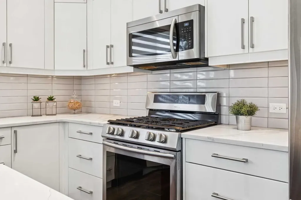 4626 Voyageur Drive NW Calgary AB T3A 0P6