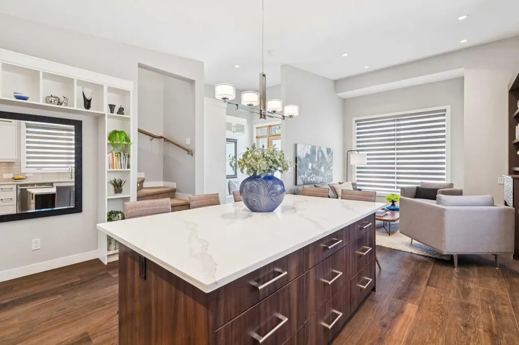 4626 Voyageur Drive NW Calgary AB T3A 0P6
