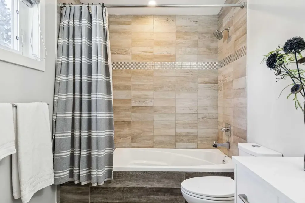 4626 Voyageur Drive NW Calgary AB T3A 0P6