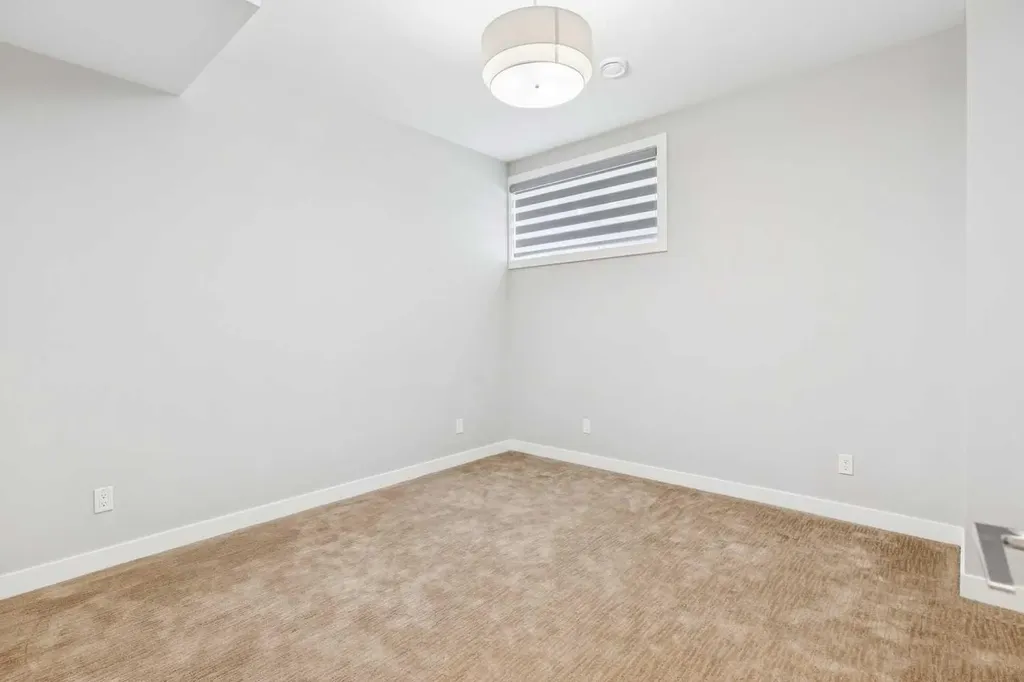 4626 Voyageur Drive NW Calgary AB T3A 0P6