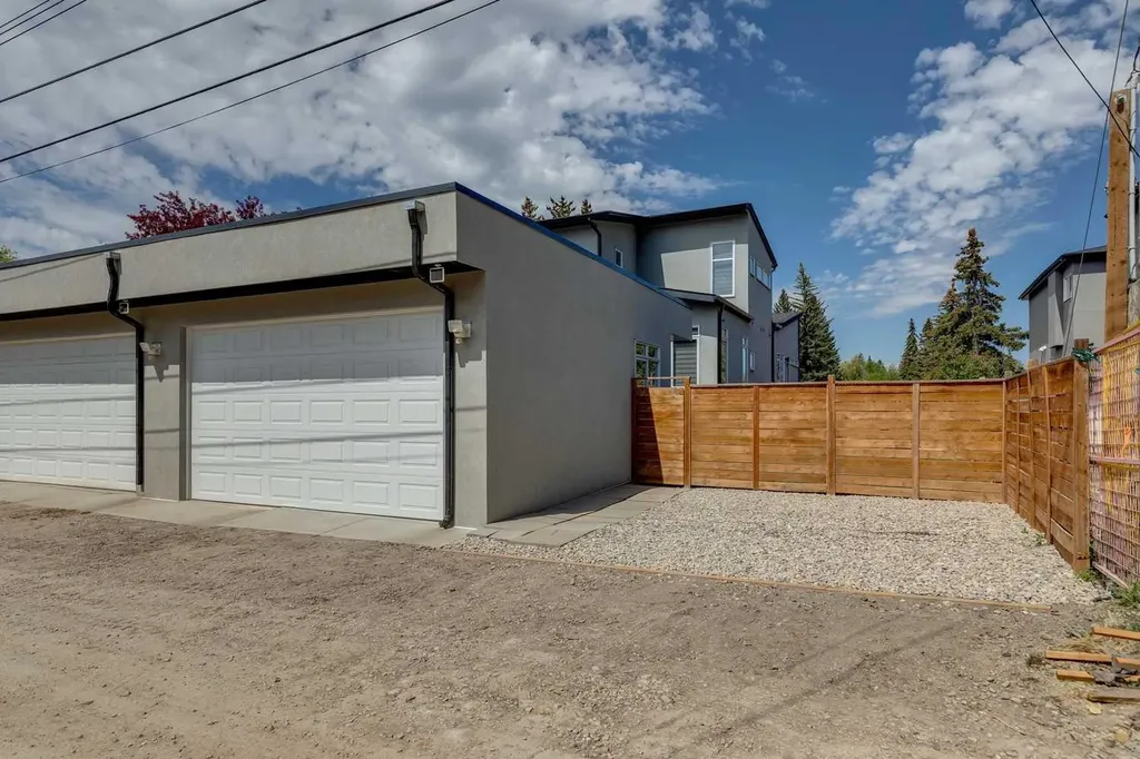 4626 Voyageur Drive NW Calgary AB T3A 0P6