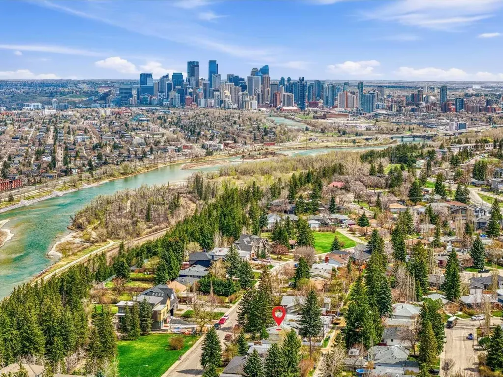75 Wildwood Drive SW Calgary AB T3C 3C6