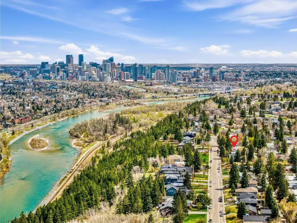 75 Wildwood Drive SW Calgary AB T3C 3C6