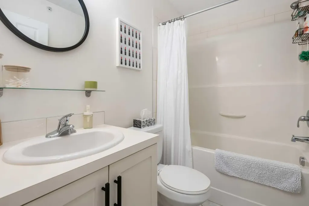 279 Copperpond Common SE Calgary AB T2Z 1C6