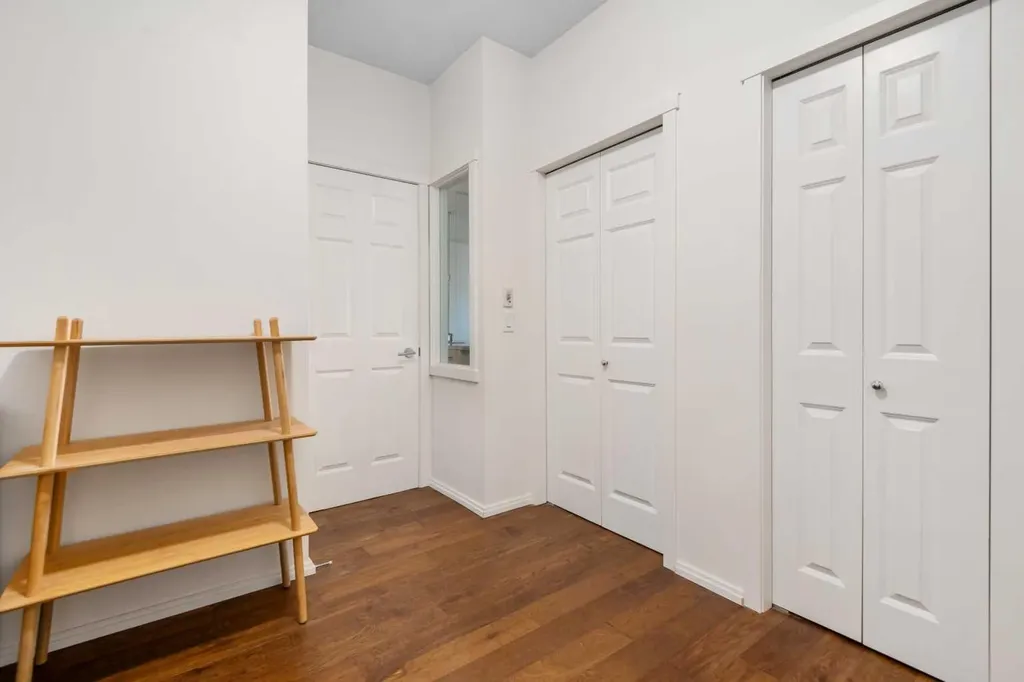 279 Copperpond Common SE Calgary AB T2Z 1C6