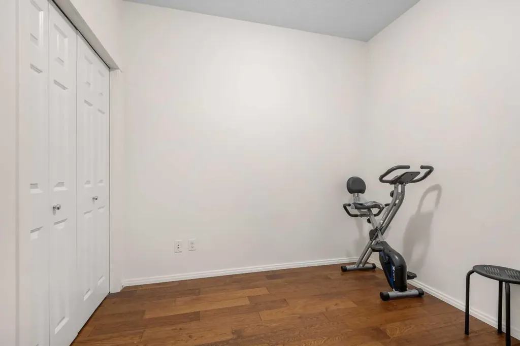 279 Copperpond Common SE Calgary AB T2Z 1C6