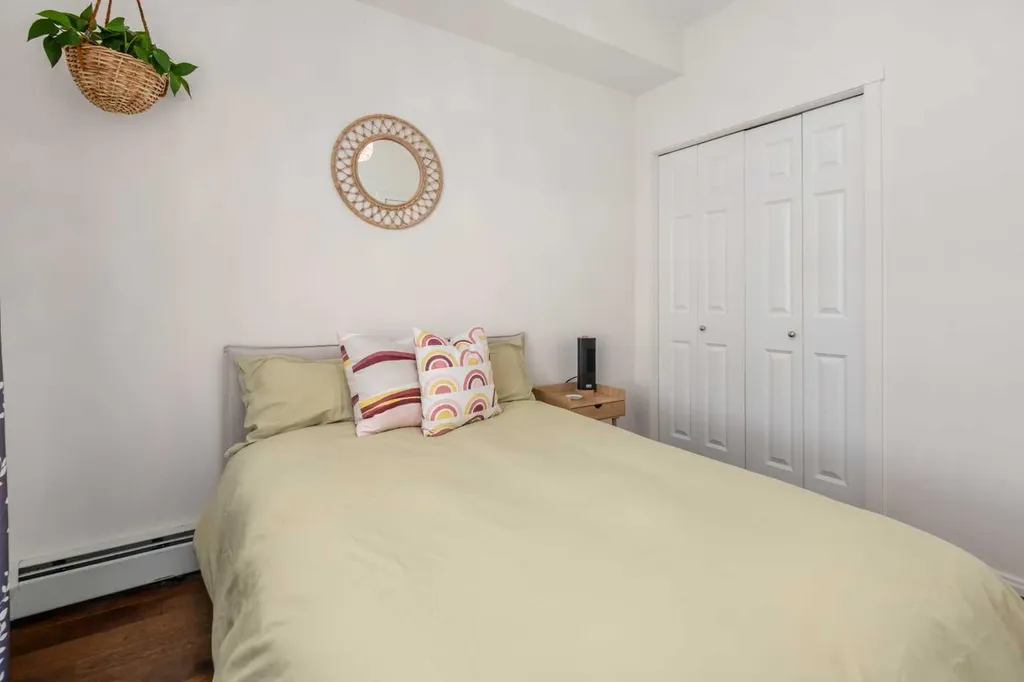 279 Copperpond Common SE Calgary AB T2Z 1C6