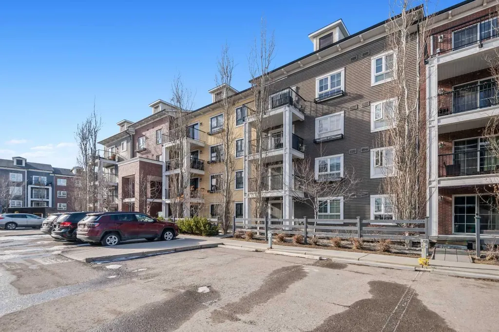 279 Copperpond Common SE Calgary AB T2Z 1C6