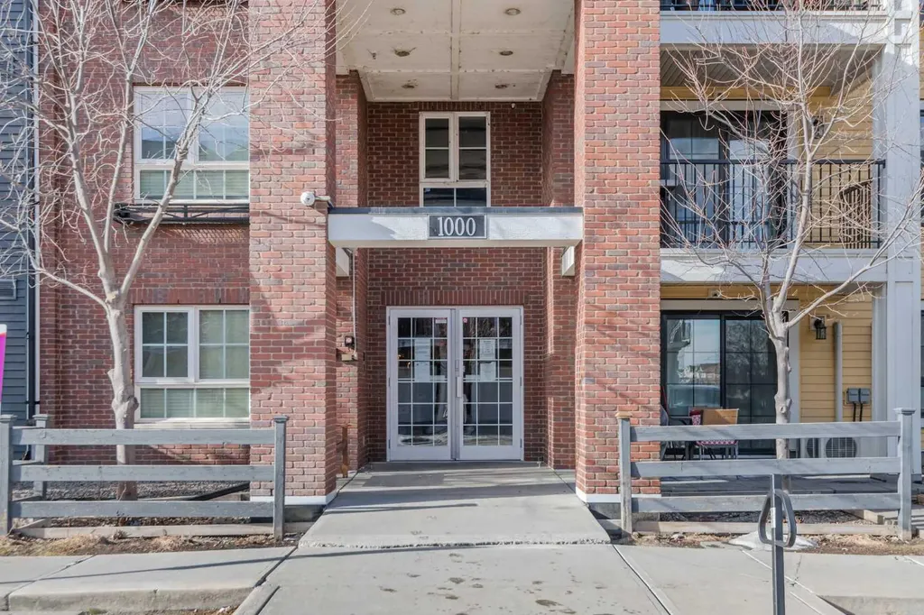 279 Copperpond Common SE Calgary AB T2Z 1C6
