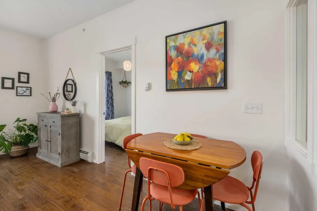 279 Copperpond Common SE Calgary AB T2Z 1C6