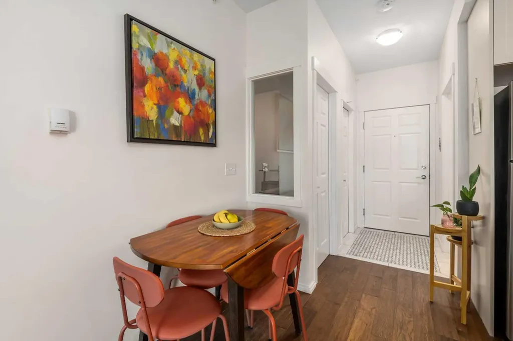 279 Copperpond Common SE Calgary AB T2Z 1C6