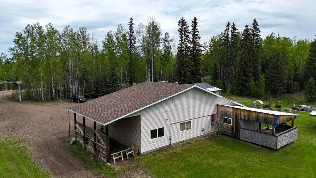 14015 Township Road 534 Rural Yellowhead County AB T7E 5G3