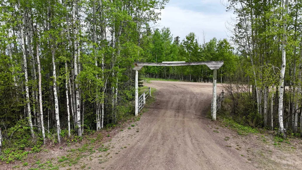 14015 Township Road 534 Rural Yellowhead County AB T7E 5G3