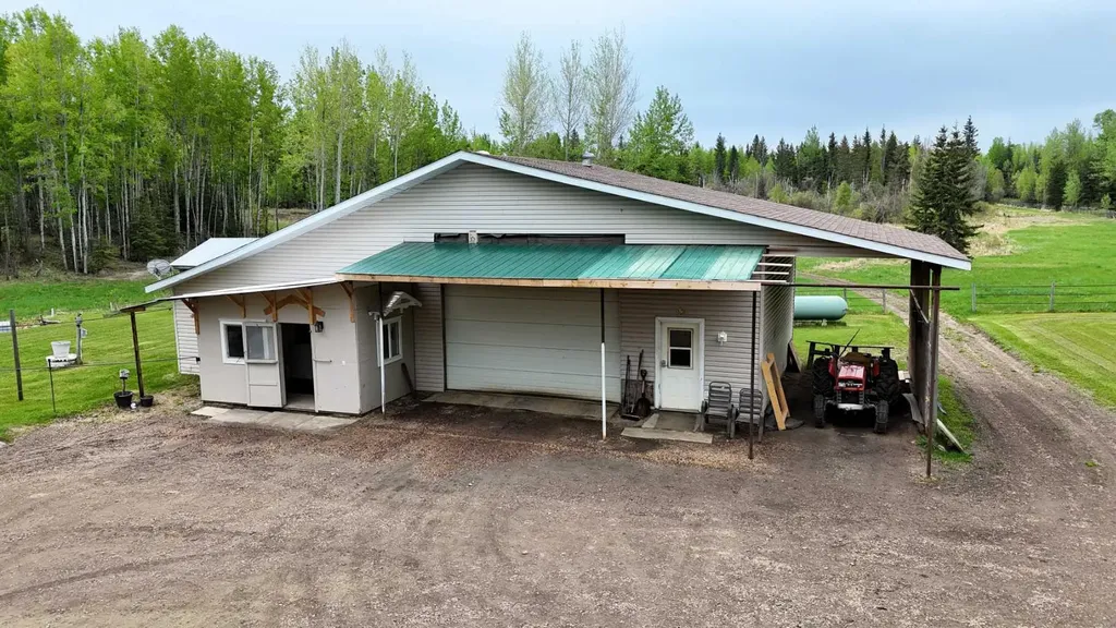 14015 Township Road 534 Rural Yellowhead County AB T7E 5G3