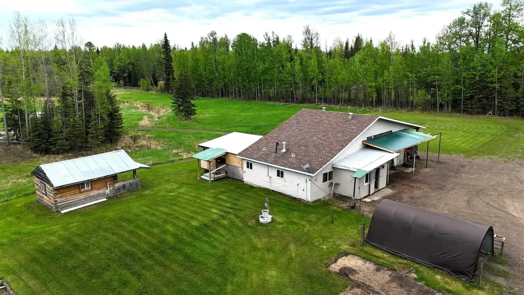 14015 Township Road 534 Rural Yellowhead County AB T7E 5G3