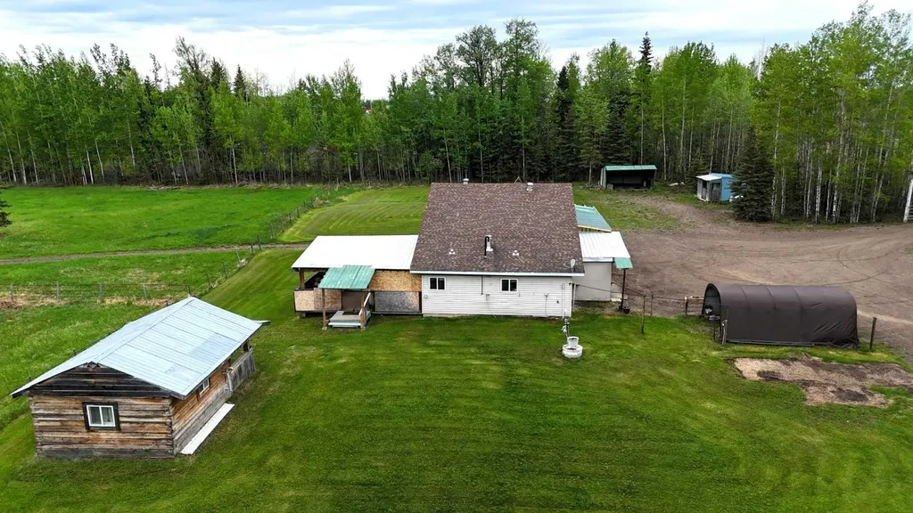 14015 Township Road 534 Rural Yellowhead County AB T7E 5G3
