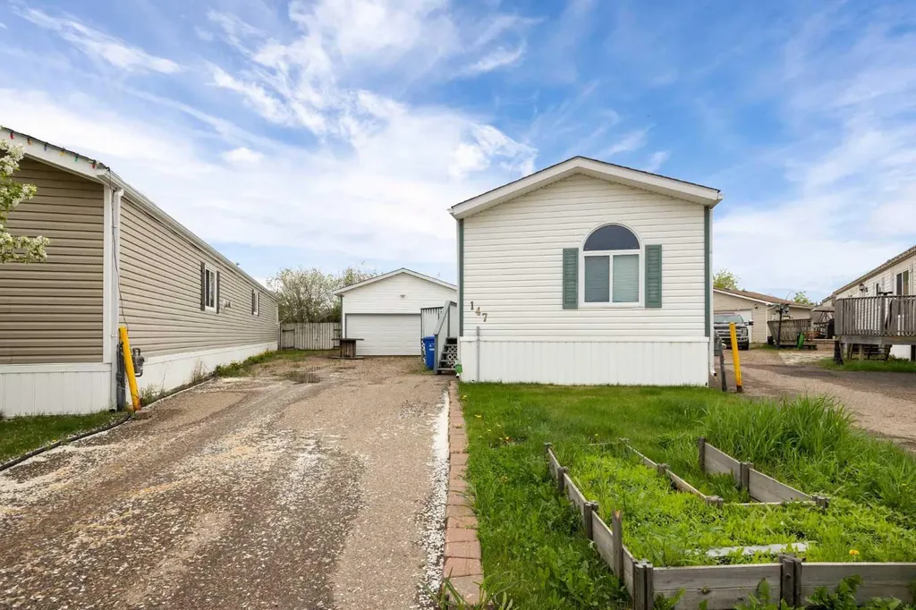 147 Cree Lane Fort Mcmurray AB T9K 1Y5