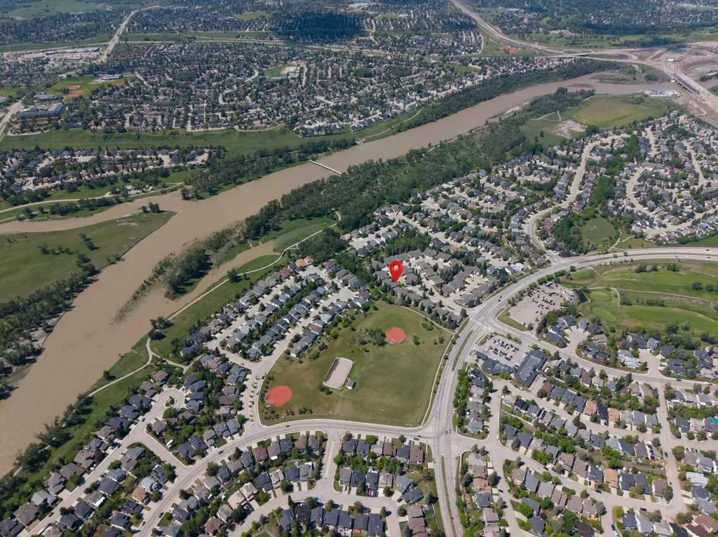 42 Douglasbank Gardens SE Calgary AB T2Z 2C9