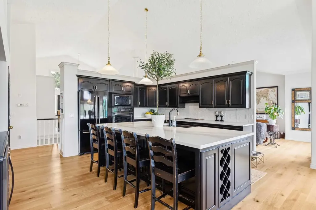 84 Edenstone Way NW Calgary AB T3A3Z1