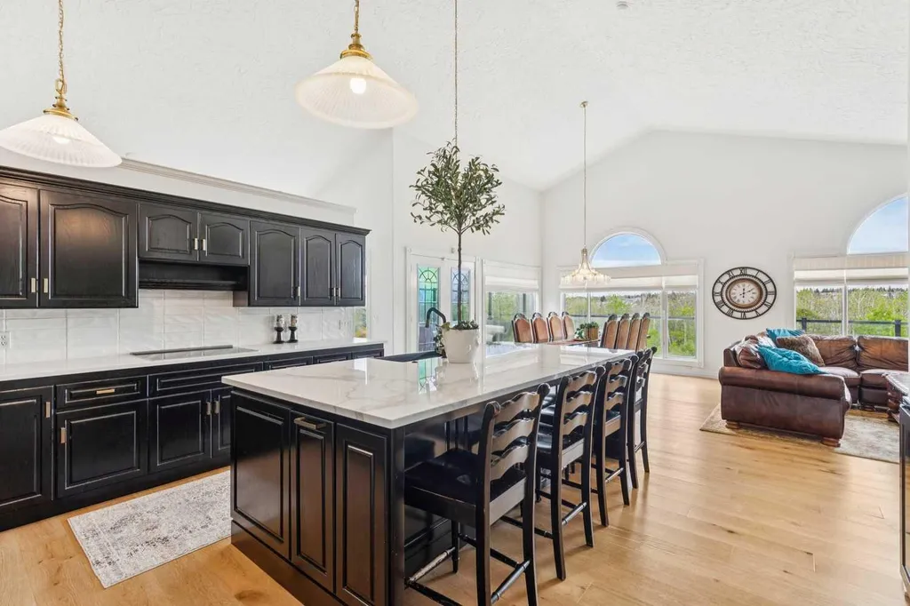 84 Edenstone Way NW Calgary AB T3A3Z1