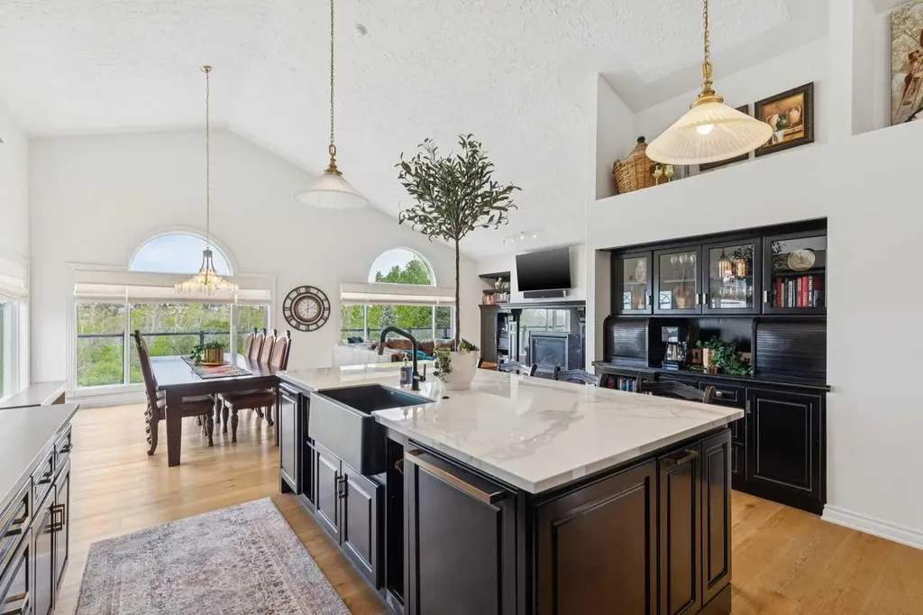 84 Edenstone Way NW Calgary AB T3A3Z1