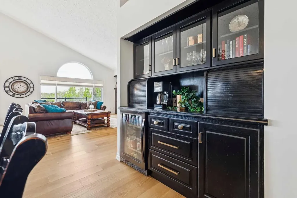 84 Edenstone Way NW Calgary AB T3A3Z1