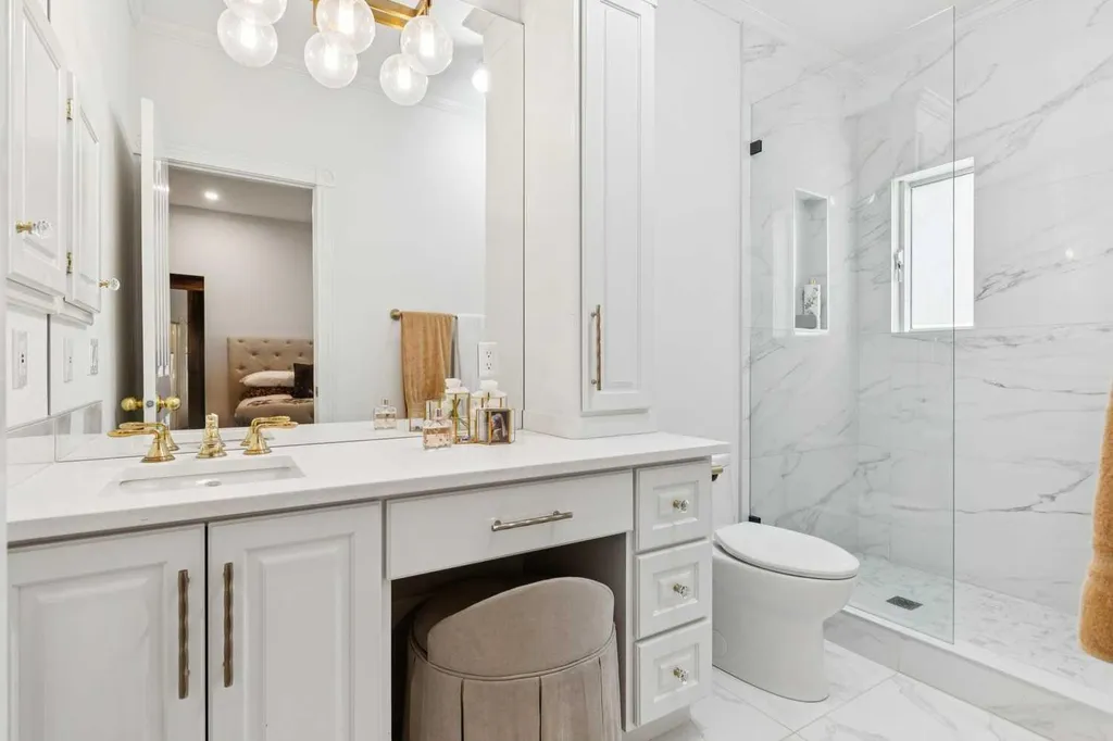 84 Edenstone Way NW Calgary AB T3A3Z1
