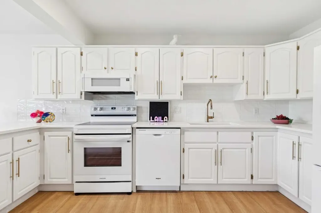 84 Edenstone Way NW Calgary AB T3A3Z1