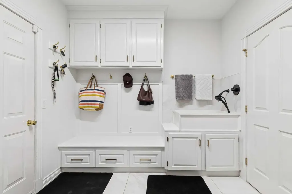 84 Edenstone Way NW Calgary AB T3A3Z1