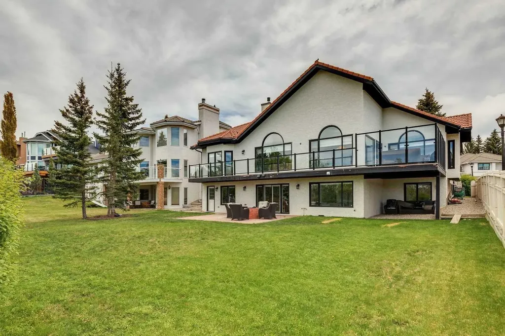 84 Edenstone Way NW Calgary AB T3A3Z1